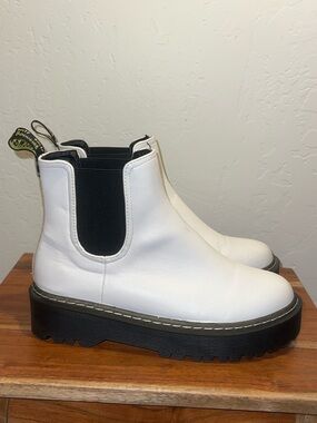 Dr. Martens 2976 White Chelsea Boots